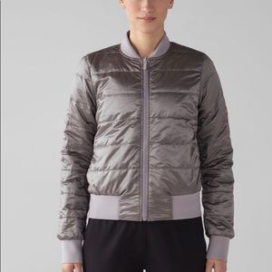 Lululemon Non-Stop Bomber *Reversible
Dark Chrome sz 4